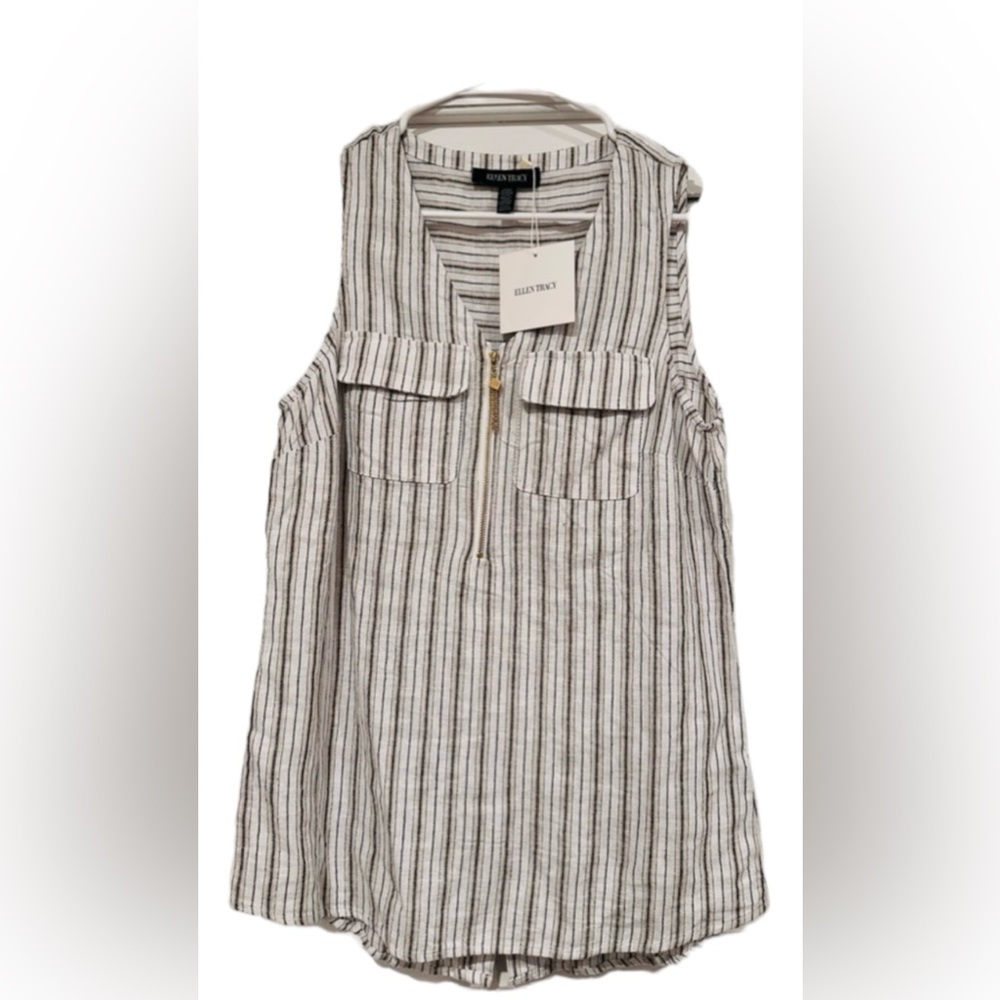 🆕 Ellen Tracy Sleeveless Zipper Detail Top In White/ Black Stripe New with tags